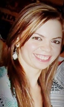 Ela é assim um mix de tudo que se possa imaginar dentro de uma grande capacidade de apenas não ser nada em definitivo...

http://t.co/I0ICfjhWJp