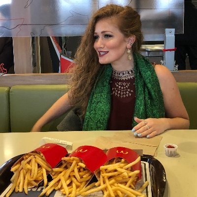 hollowelle's profile picture. morior invictus