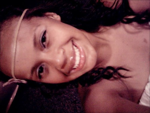 Oi! Quem se descreve, se limita .. ;D'