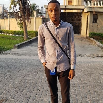 KING OF MY OWN HEART.
PROUDLY ManU.
🙌 DIVINE SOUL.
Raw Bold & Handsome.