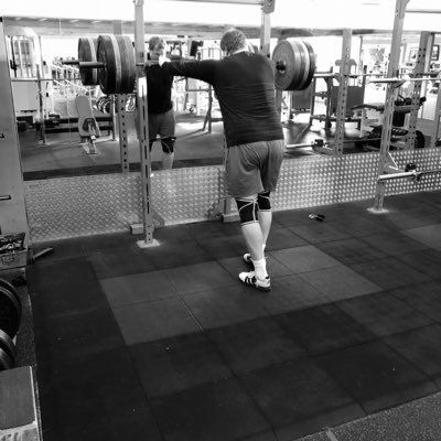 HagbergChrister's profile picture. Nyårslöften:
1. Ingen alkohol t.o.m. sista mars. 
2. 180kg i bänkpress.
3. Medalj på veteran VM
4. Gå ned ett kilo/vecka t.o.m. v20. 
5. Läsa en bok i veckan.