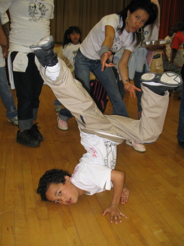 HipHop101Ed's profile picture. Hip-Hop 101 After School Program teaches youth k-12 the cultural skills of dance and art, and is part of the non profit entity entitled No Easy Props,Inc.