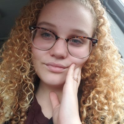 katielf02's profile picture. Las personas hermosas son raras, no se distinguen por la cara, sino por el alma.