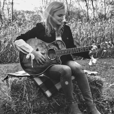 Canadian Indie & Soul musician. Recording Artist.💫 dog lover. Also, pizza❤️