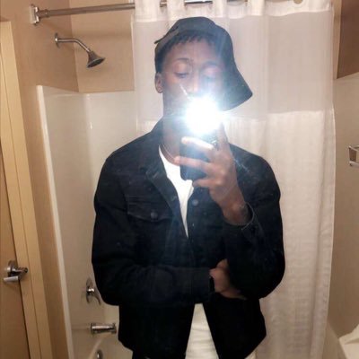 IG. Kealin_30 📷 SC. kealins_18 📲 Elijah Kane smith 👶🏽😈