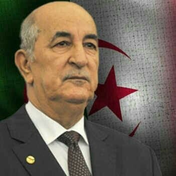 ‏‏‏‏‏‏‏‏‏لا ألقاب و لا تشريفات نحن مجرد خادمون للوطن.              
official page for Algerian President's fans