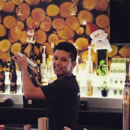 Nepalese Fan Of Manchester United. . . :)

  

Best part for me is that i share my birthdate with Duncan Edwards  #Mufc #Legend   #MusicLover. .
