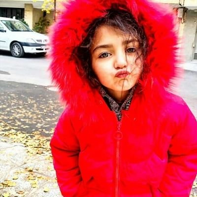 - إن الله لا يبتلي العبد من أجل أن يكسره وإنما من أجل أن يرفعه 🌿💗.