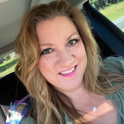 Owner/Publisher Winter Park City Lifestyle Magazine, Branding and Swag Expert
