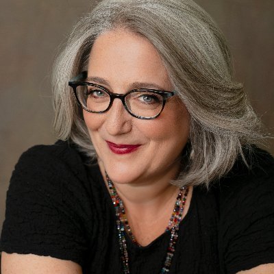 AlexandraStoc's profile picture. ❤️ I help couples build beautiful, passionate, stable relationships ❤️ Bestselling author of "Uncompromising Intimacy"