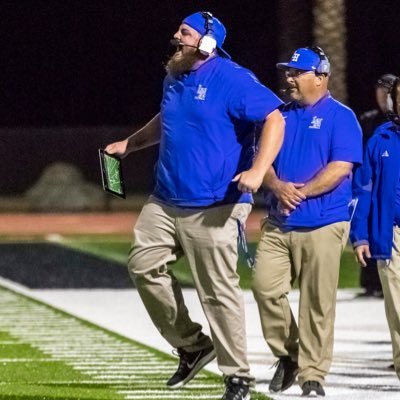 La Habra HS Associate HC & OL Coach ~ Teacher ~ Lover of all sports ~ #WHUFC #COYI #ITFDB #TitanUp #Galaxy #USMNT