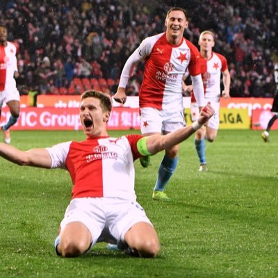 HabrVojtech's profile picture. 👉🏼👀Instagram: habrik21 TikTok: habrik21 Fotbalista⚽️a velký fanoušek @skslaviapraha🤍❤️