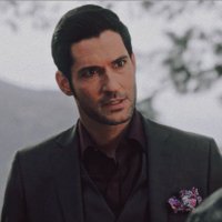 Lᥙᥴιfᥱr (@feathersandfire) 's Twitter Profile