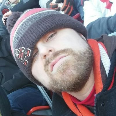 G_You_S's profile picture. Still got the same 5 friends with me.🎈