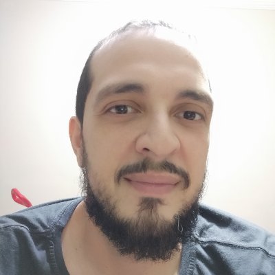 Pai, marido, analista de suprimentos, estudante e fã de TI, cursando engenharia de Computação na Univesp.