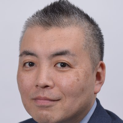 もうアラフィフです。童顔ですが白髪激増により年相応にみられるようになりつつあります。 仕事は新卒からIT業界一筋(他の業種が分からないから)ですが、コンピュータはあまり好きではありません。 学生時代から、世間ズレした男の集団で歌っており、そのせいか?いまだ独り者。カラオケのレパートリーは無数。