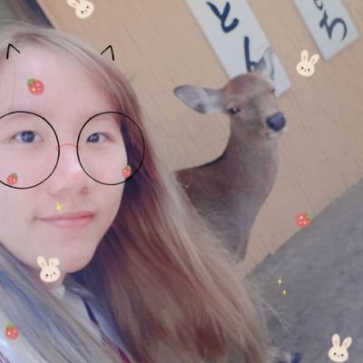 FANGPINGG's profile picture. hi, light                                                                                   
i believe in your galaxy 🌠