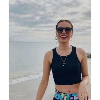 tugbatelefoncu's profile picture. BEU🎓 Art Director🌟