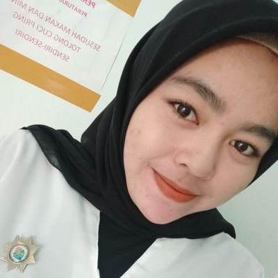 Miniia21's profile picture. membahagiakan orang adalah kebahagiaan tersendiri bagiku😊