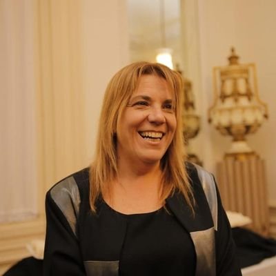 Orgullosa Madre, Esposa
Docente de alma y pasión hace 34 años
Subsecretaria de Coordinación 
Ministerio de Educación de Chubut