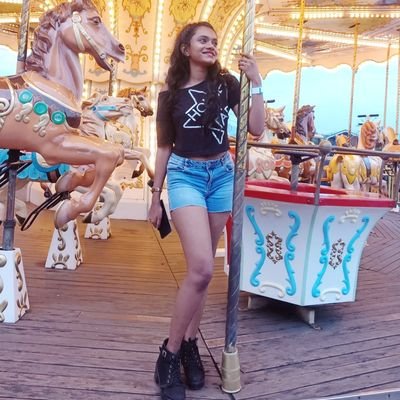 Isha67215994's profile picture. Only in the darkness you can see the star ⭐