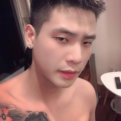 Lc17628865's profile picture. 