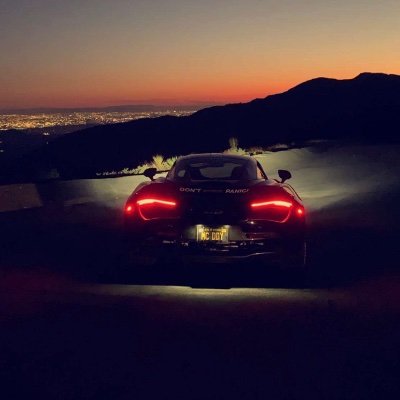 davidriverrr's profile picture. 