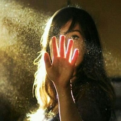 sandracomunista's profile picture. Toda la historia de las sociedades humanas hasta nuestros días es una historia de lucha de clases. Carlos Marx.-