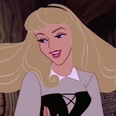 primadhani9's profile picture. 