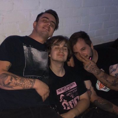 1800entity's profile picture. it all moves onward