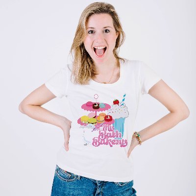 Professional graphic designer Specialist on Logo and T-shirt design.