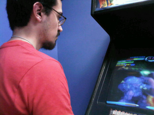 17hugo's profile picture. I am 19yrs young and am currently attending  CSUN! I love playing soccer(Americanista at heart), reading manga and playing Yugis.