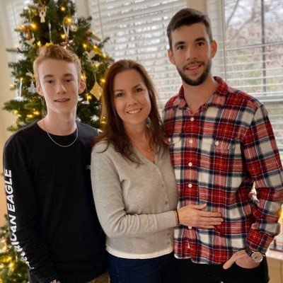Nature lover, Artist, Mother to amazing boys.