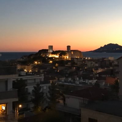 Nat016384's profile picture. 