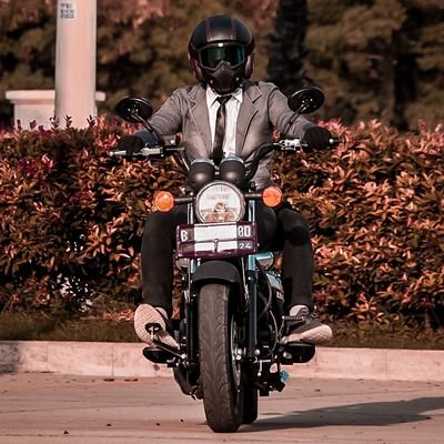 MuhammadJundiF_'s profile picture. Amorfati Fatum Brutum.