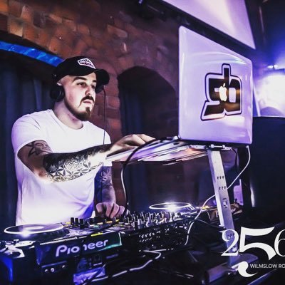 Club/Radio DJ• @UNITYRADIOFM • Bookings thedjsb@outlook.com • MUFC •