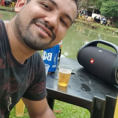 sempre fui sonhador,é isso q me mantém vivo !!