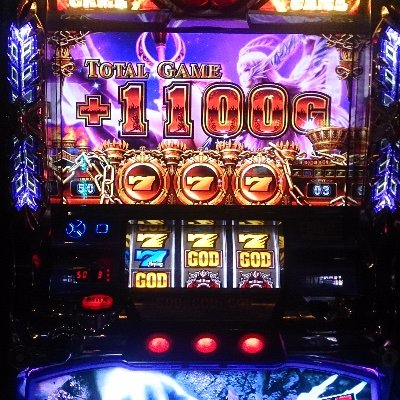 cbGSfsNKMLpFypp's profile picture. 乃木坂全ツ1日目に参戦
メインステージの前から三列目に感動。