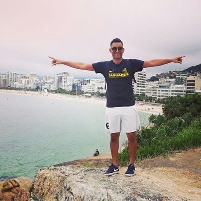 Jefe de Redacción SEO en @mdzol
Licenciado en Comunicación Social
Periodista 
Productor