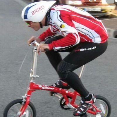 Hinault95346789's profile picture. Comité de lutte contre les cyclistes urbains . Venez denoncer les incivilités de nos amis à 2 roues .