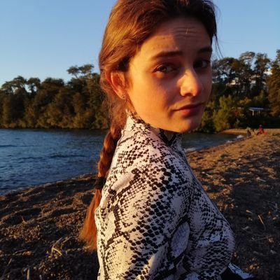 24 años. Estudiante tecnología médica mención Oftalmología. Puerto Montt. Chile