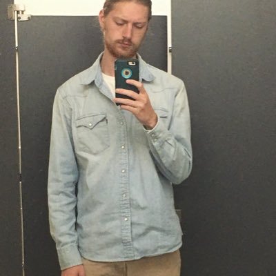 captncombover's profile picture. 