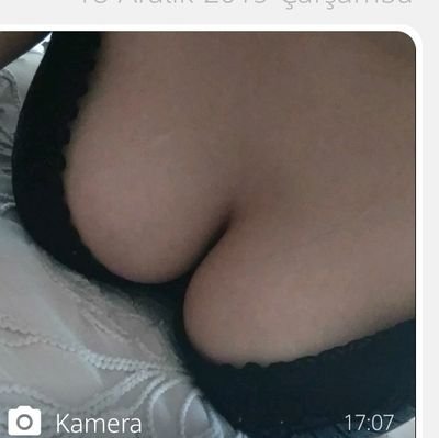 Kızlar Dmden nude atın paylaşalım herkes mutlu olsun