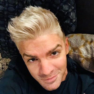 Derek Whitenerさんのプロフィール画像