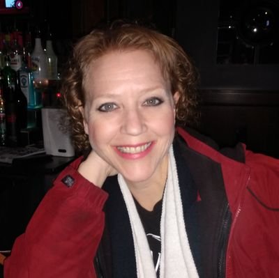 Single, love life, love people, love being happy. I'm a server/bartender and damn good at it. Plus love me some karaoke!
