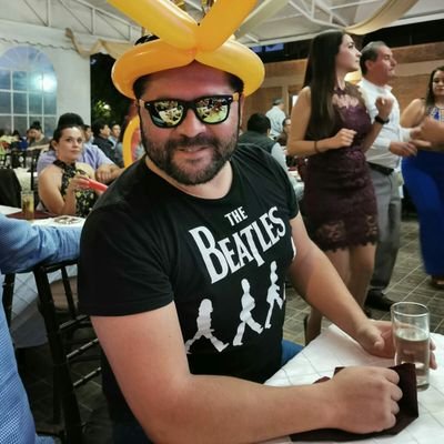 chechemex's profile picture. Soy el primero que llega a la fiesta, y el último que se va de ella. Punto.
