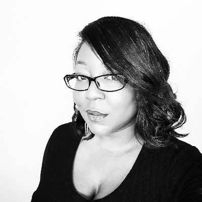 cuttingbstories's profile picture. #EpicureanGeek. Narrator. Writer. Learner. Educator. #TalesFromMyKitchen and #StoriesThroughMyLens 
Food Photog/Stylist. Baker @magcheesecakery