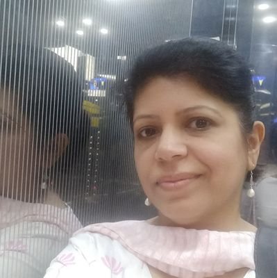 radhikamehtani's profile picture. 