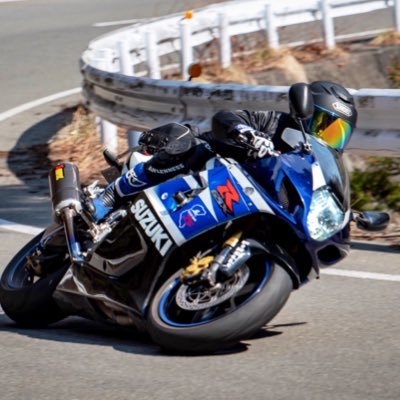 ittyann35's profile picture. ♂/ ninja400 → GSX-R1000 K3 → GSX-1300R隼 / ピアノ / 【Lead】/ 趣味多目マン