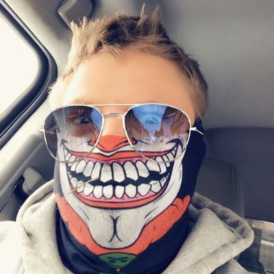 portmanfleau's profile picture. I keep it interesting